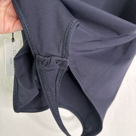 Aritzia Contour Squareneck Bodysuit Tank - Picture 5 of 8